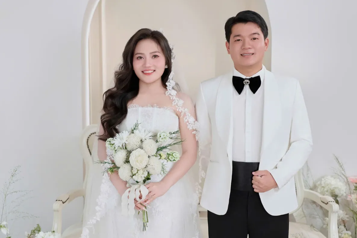 Thiệp Đám Cưới Linh Nhi & Trường Thọ do Thiệp Cưới Online Premium làm cho khách