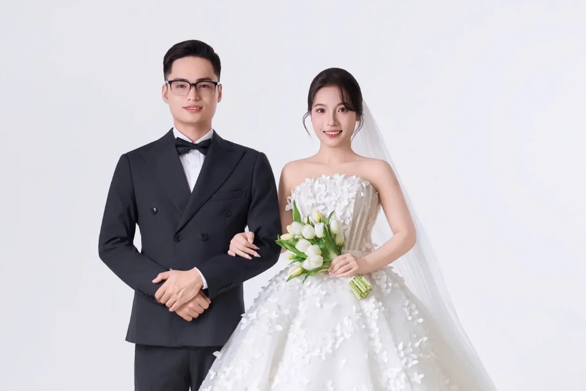 Thiệp Đám Cưới Công Hoàng & Nguyễn Giang do Thiệp Cưới Online Premium làm cho khách
