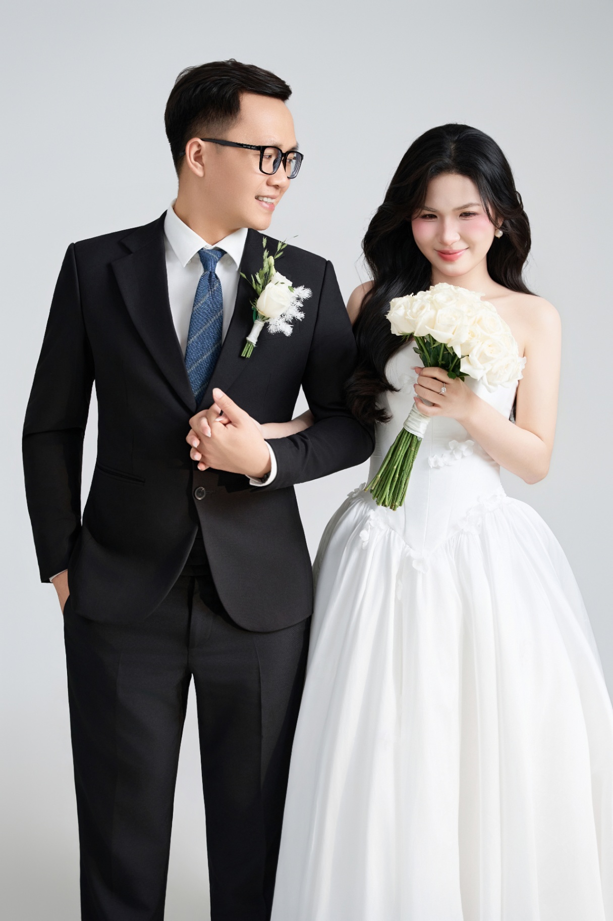 Thiệp cưới online Đặng Công & Ánh Nguyệt từ Zenlove